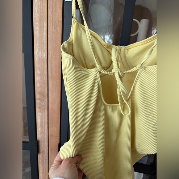 Roxy one piece swimsuit ribbed cup underwire textured crinkle butter love muse - Picture 11 of 12